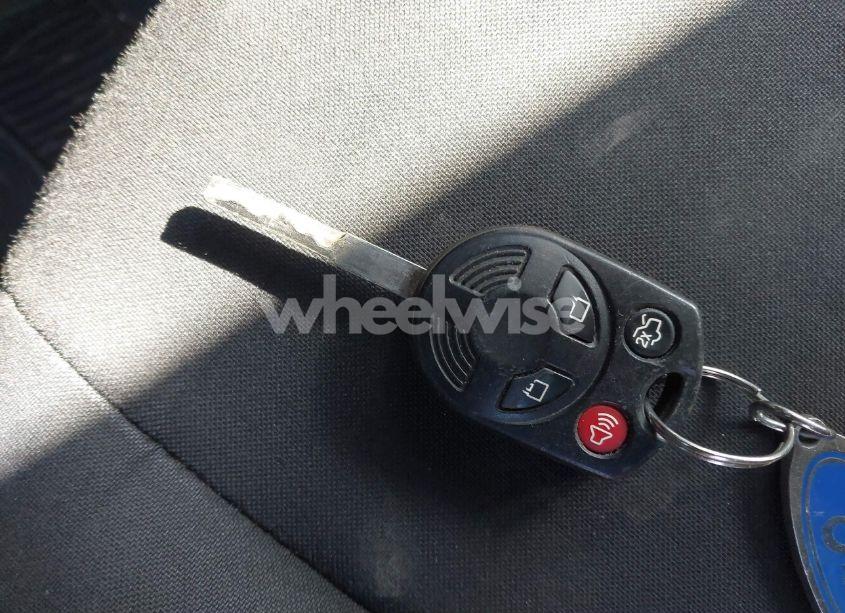 Photo 11 of 2018 Ford Focus SE (VIN 1FADP3F28JL254391)