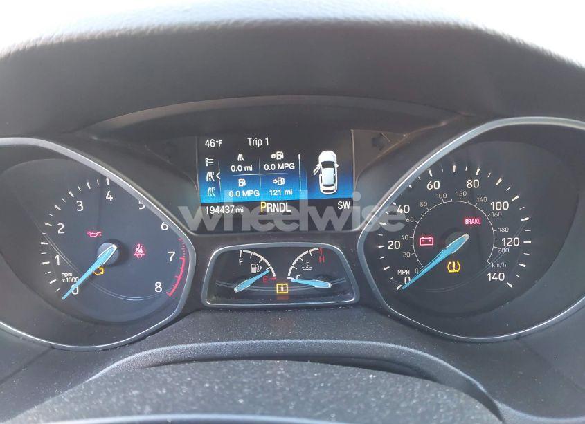 Photo 7 of 2018 Ford Focus SE (VIN 1FADP3F28JL254391)