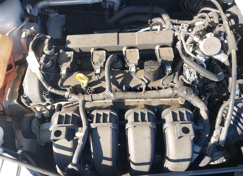 Photo 10 of 2018 Ford Focus SE (VIN 1FADP3F28JL324231)