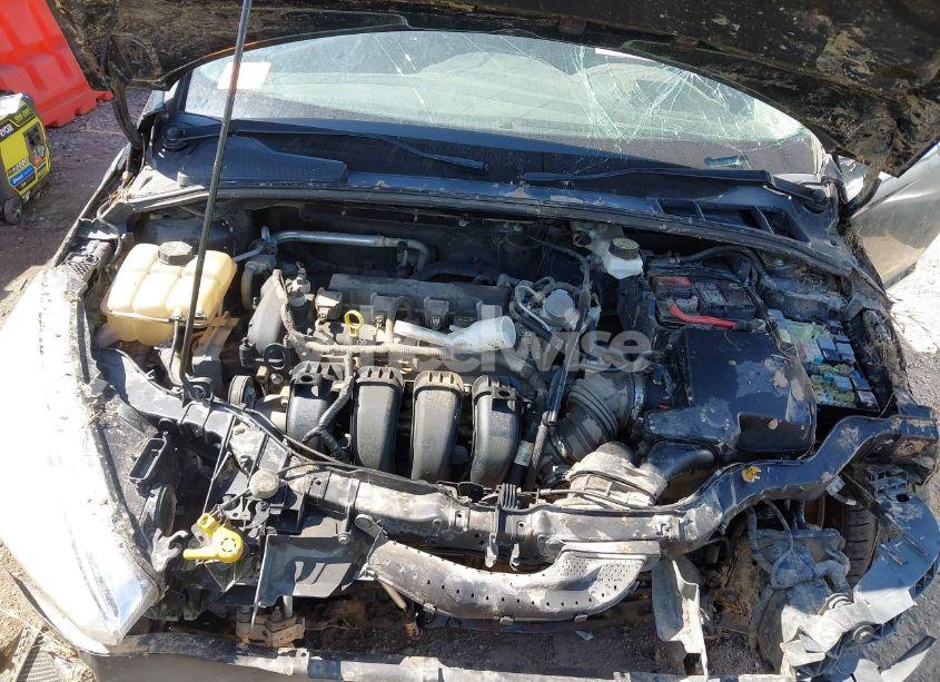 Photo 10 of 2018 Ford Focus SE (VIN 1FADP3F28JL325086)