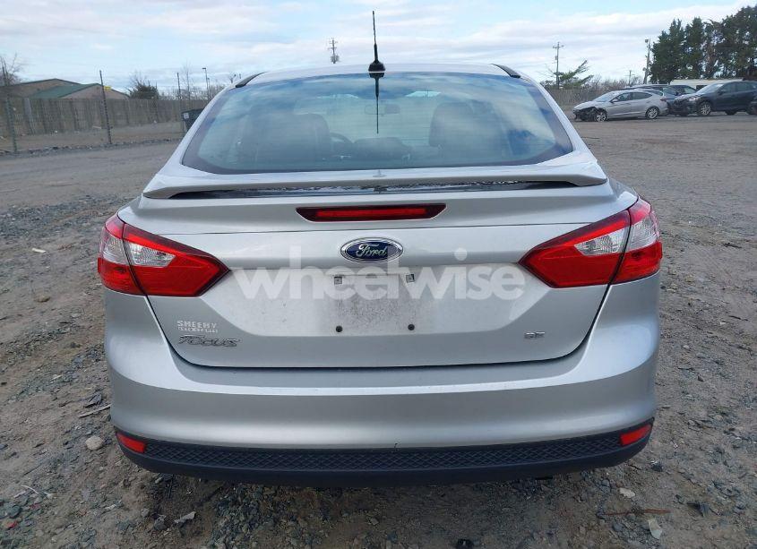 Photo 16 of 2013 Ford Focus SE (VIN 1FADP3F29DL103337)