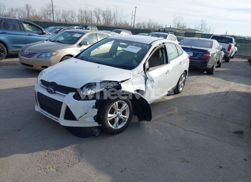 Photo 2 of 2013 Ford Focus SE (VIN 1FADP3F29DL130361)