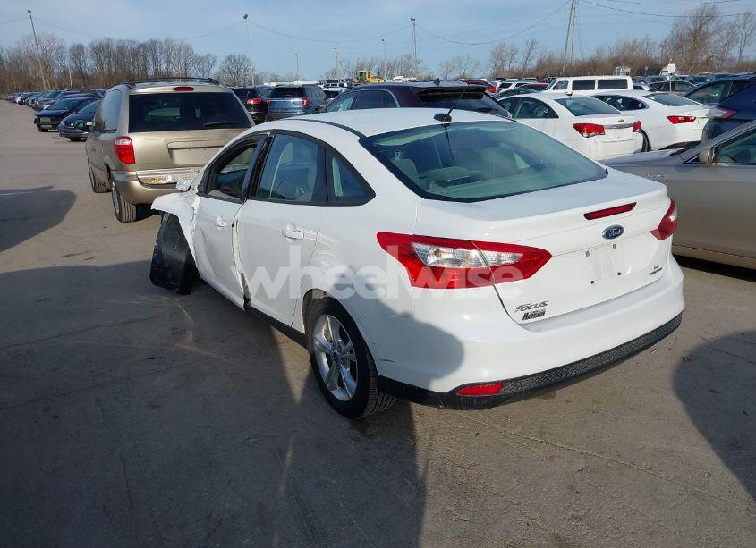 Photo 3 of 2013 Ford Focus SE (VIN 1FADP3F29DL130361)