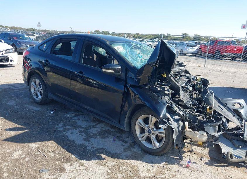 2013 Ford Focus SE (VIN 1FADP3F29DL157611) main photo