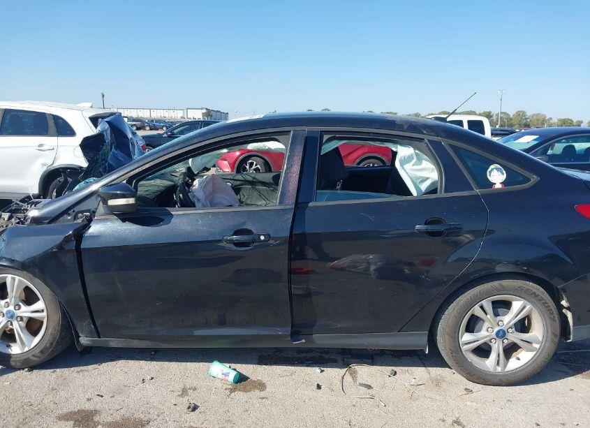 Photo 14 of 2013 Ford Focus SE (VIN 1FADP3F29DL157611)