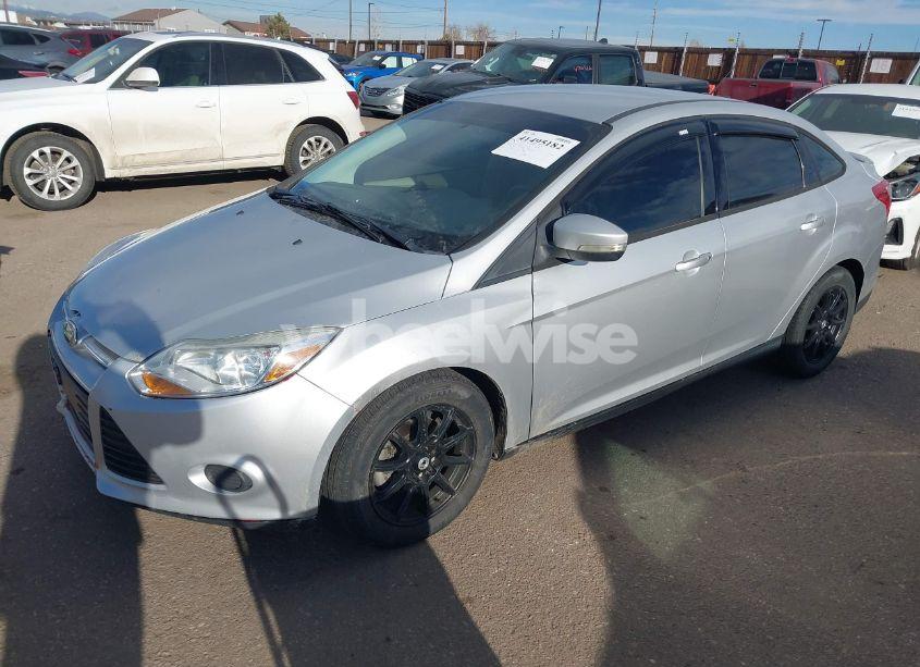 Photo 2 of 2013 Ford Focus SE (VIN 1FADP3F29DL181293)