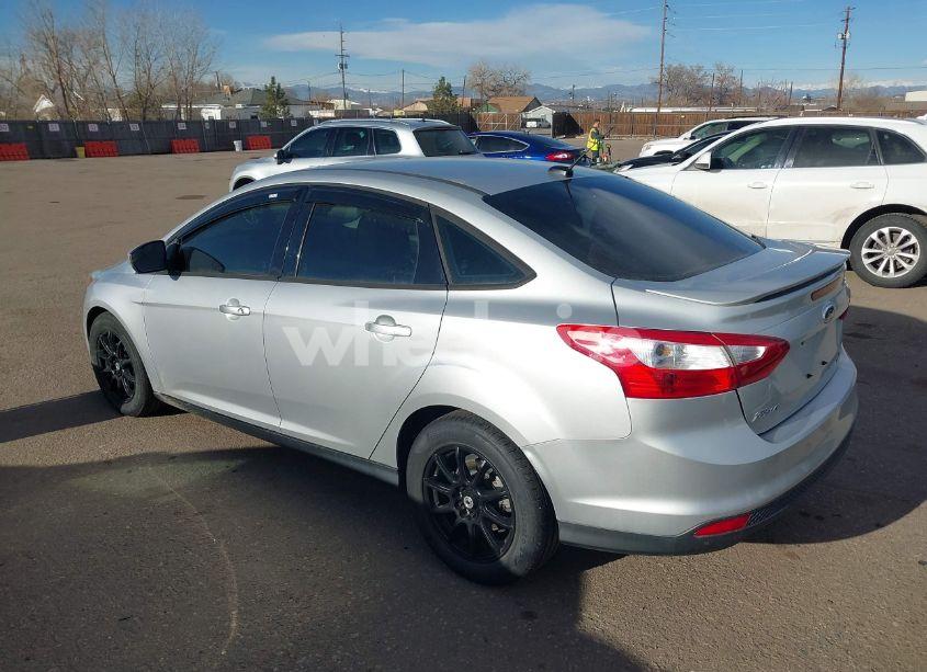 Photo 3 of 2013 Ford Focus SE (VIN 1FADP3F29DL181293)