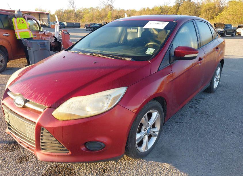 Photo 2 of 2013 Ford Focus SE (VIN 1FADP3F29DL187160)