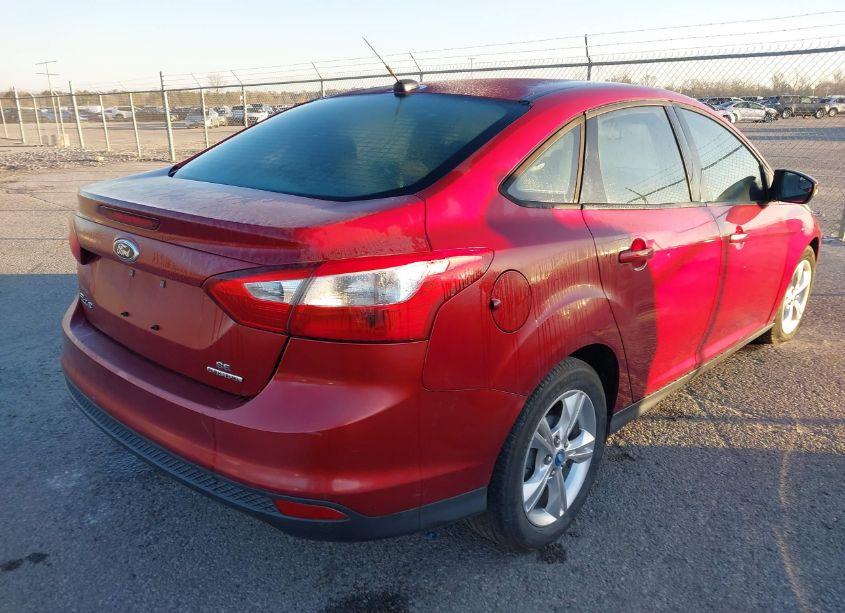 Photo 4 of 2013 Ford Focus SE (VIN 1FADP3F29DL187160)