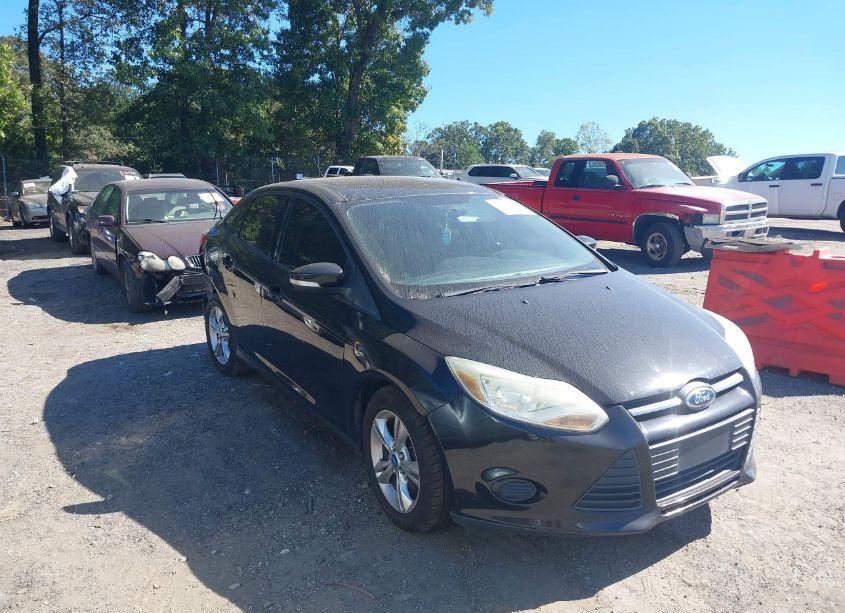 2013 Ford Focus SE (VIN 1FADP3F29DL188714) main photo