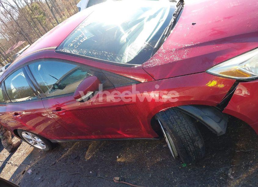 Photo 13 of 2013 Ford Focus SE (VIN 1FADP3F29DL198501)