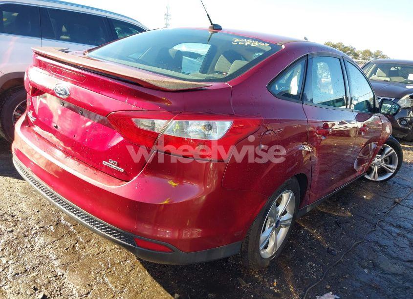 Photo 4 of 2013 Ford Focus SE (VIN 1FADP3F29DL198501)