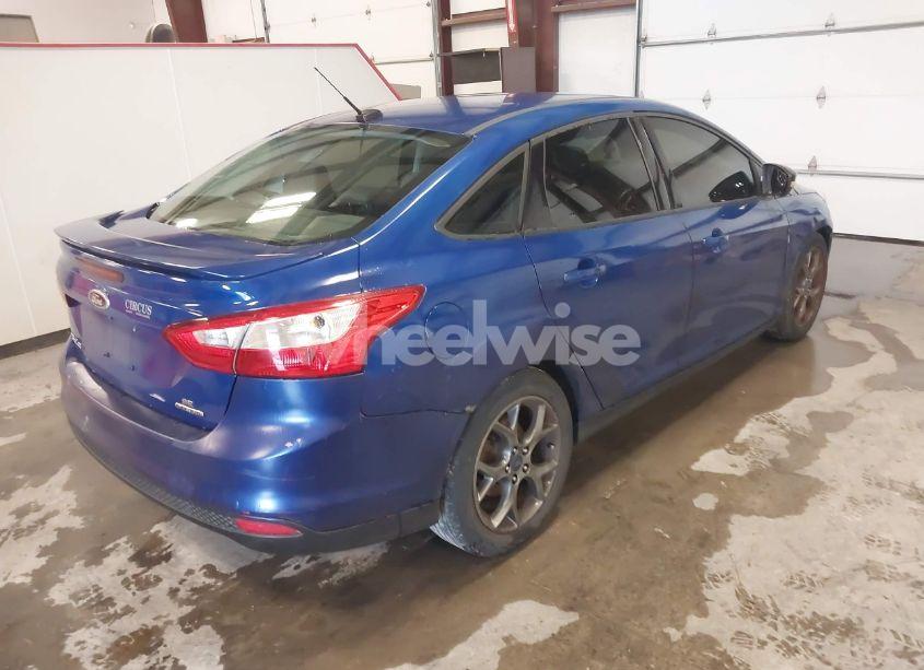 Photo 4 of 2013 Ford Focus SE (VIN 1FADP3F29DL199342)