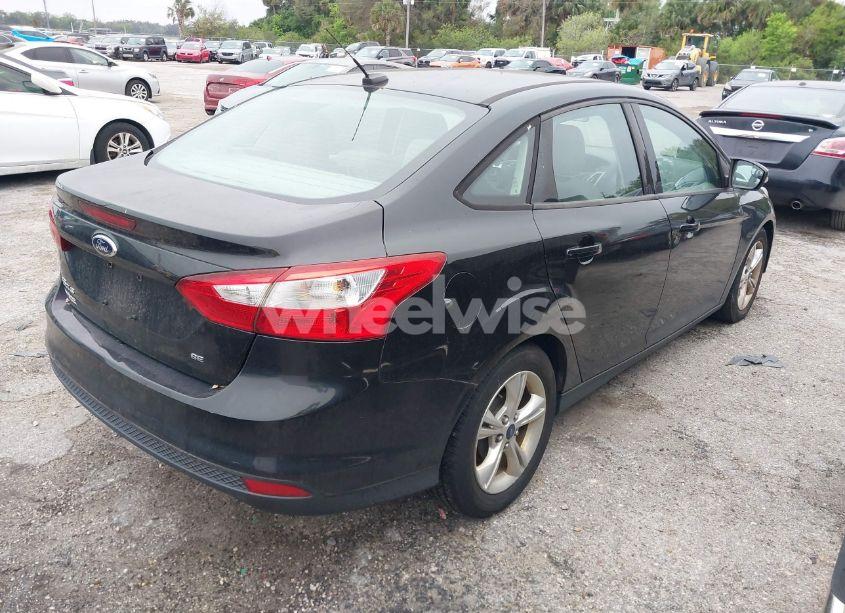 Photo 4 of 2013 Ford Focus SE (VIN 1FADP3F29DL206824)