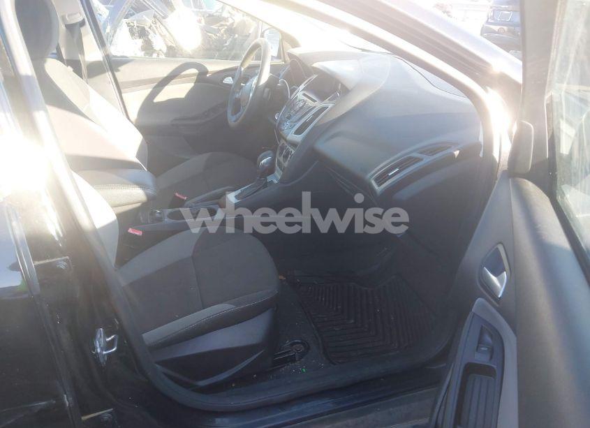 Photo 5 of 2013 Ford Focus SE (VIN 1FADP3F29DL216818)