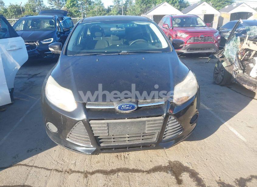 Photo 6 of 2013 Ford Focus SE (VIN 1FADP3F29DL216818)