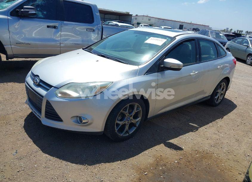 Photo 2 of 2013 Ford Focus SE (VIN 1FADP3F29DL236454)