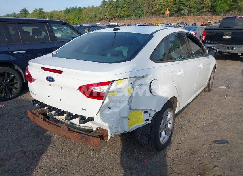 Photo 4 of 2013 Ford Focus SE (VIN 1FADP3F29DL239824)