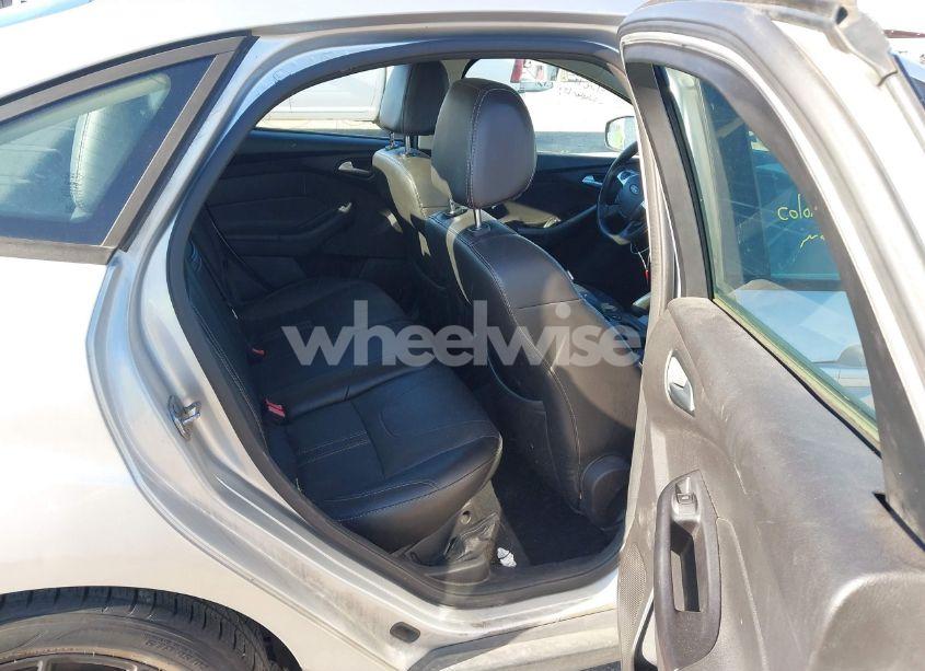 Photo 8 of 2013 Ford Focus SE (VIN 1FADP3F29DL255862)