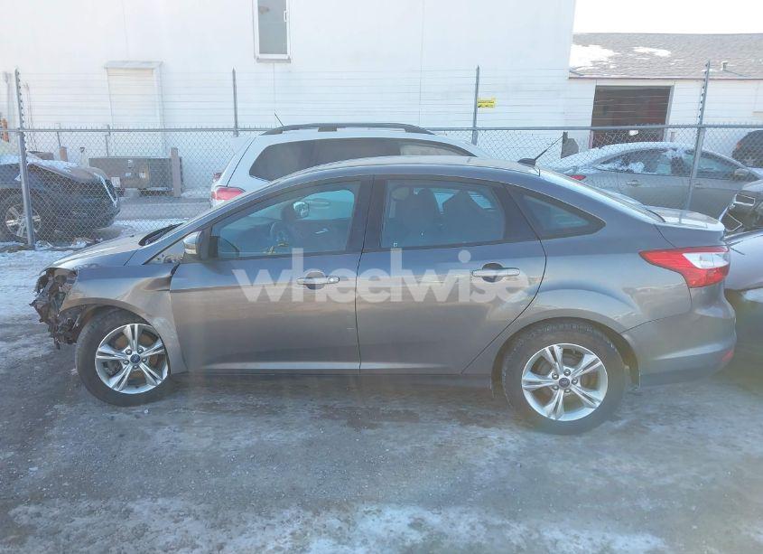 Photo 14 of 2013 Ford Focus SE (VIN 1FADP3F29DL257790)
