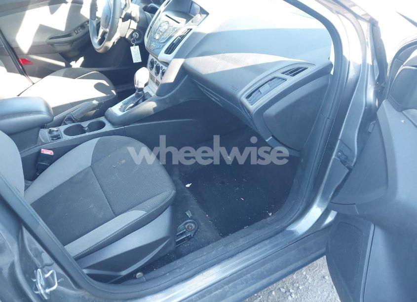 Photo 5 of 2013 Ford Focus SE (VIN 1FADP3F29DL257790)