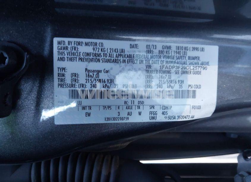 Photo 9 of 2013 Ford Focus SE (VIN 1FADP3F29DL257790)