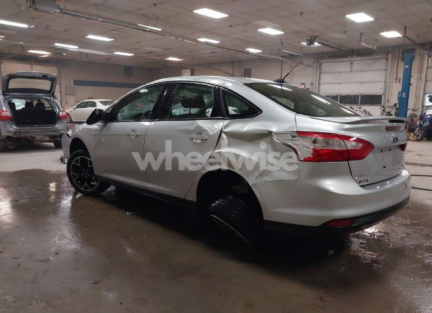 Photo 6 of 2013 Ford Focus SE (VIN 1FADP3F29DL258115)