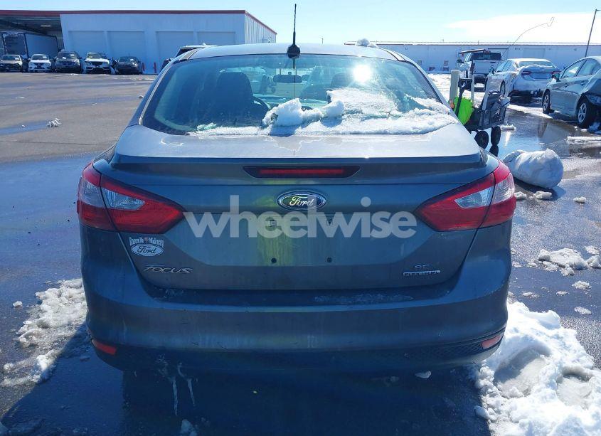 Photo 16 of 2013 Ford Focus SE (VIN 1FADP3F29DL263668)