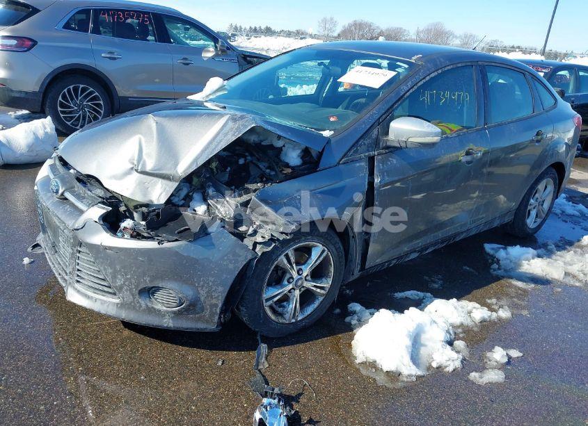 Photo 2 of 2013 Ford Focus SE (VIN 1FADP3F29DL263668)