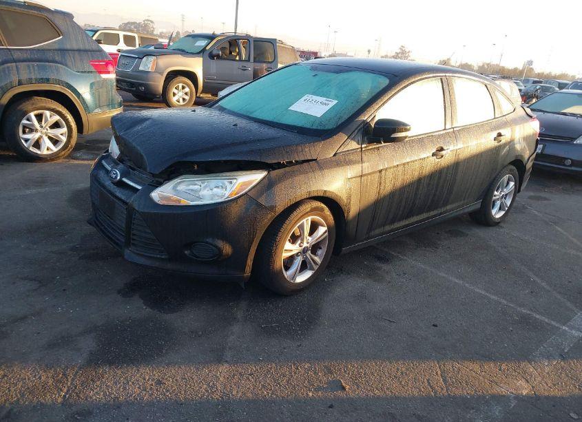 Photo 2 of 2013 Ford Focus SE (VIN 1FADP3F29DL264089)