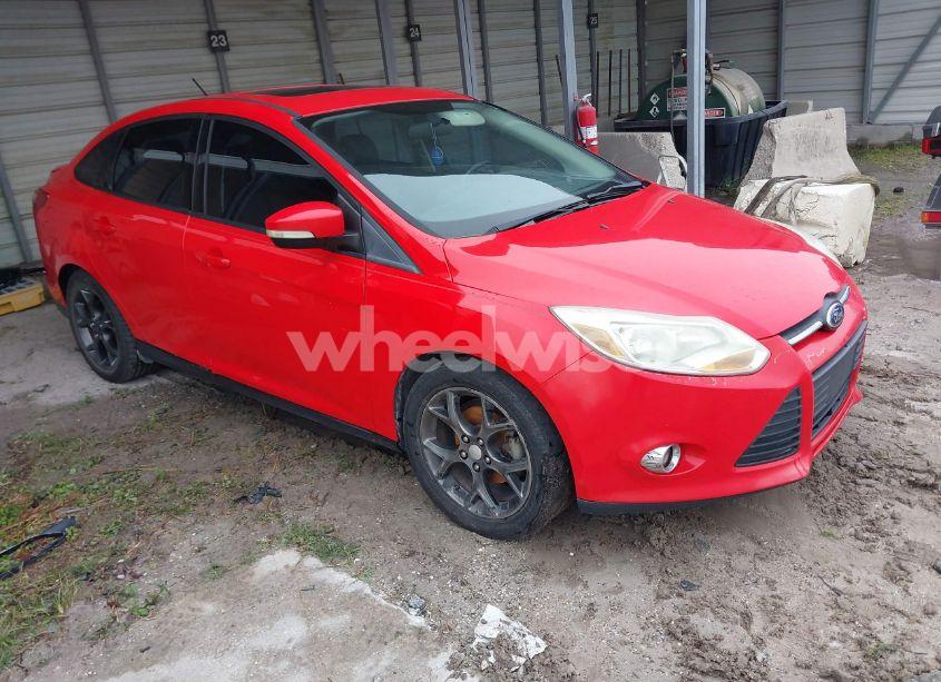 2013 Ford Focus SE (VIN 1FADP3F29DL265565) main photo