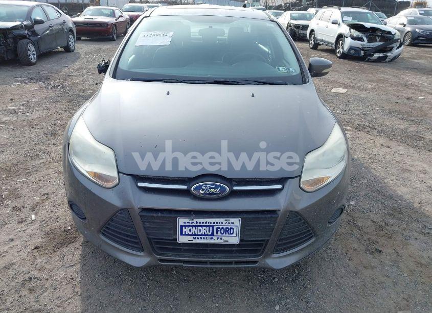 Photo 12 of 2013 Ford Focus SE (VIN 1FADP3F29DL265646)