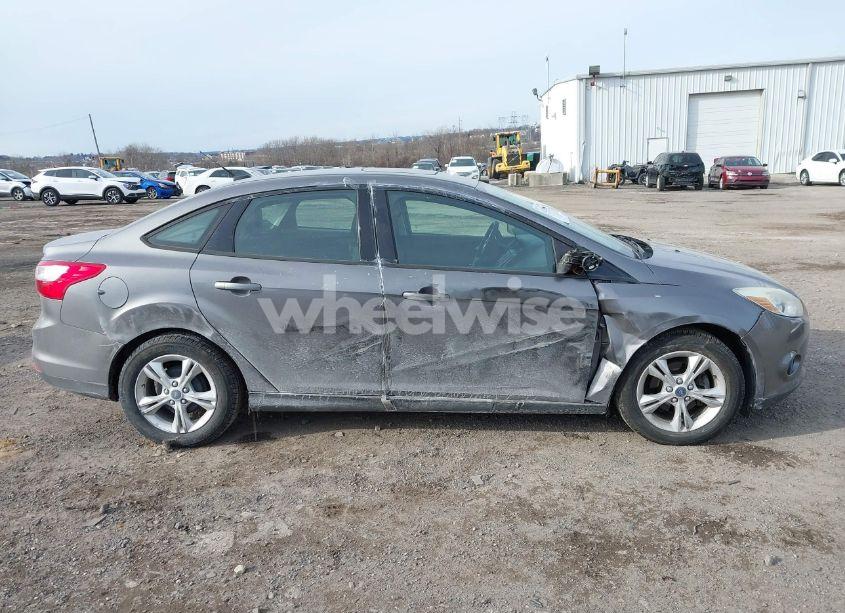 Photo 13 of 2013 Ford Focus SE (VIN 1FADP3F29DL265646)