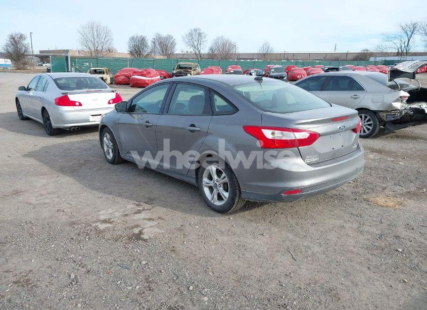 Photo 3 of 2013 Ford Focus SE (VIN 1FADP3F29DL265646)