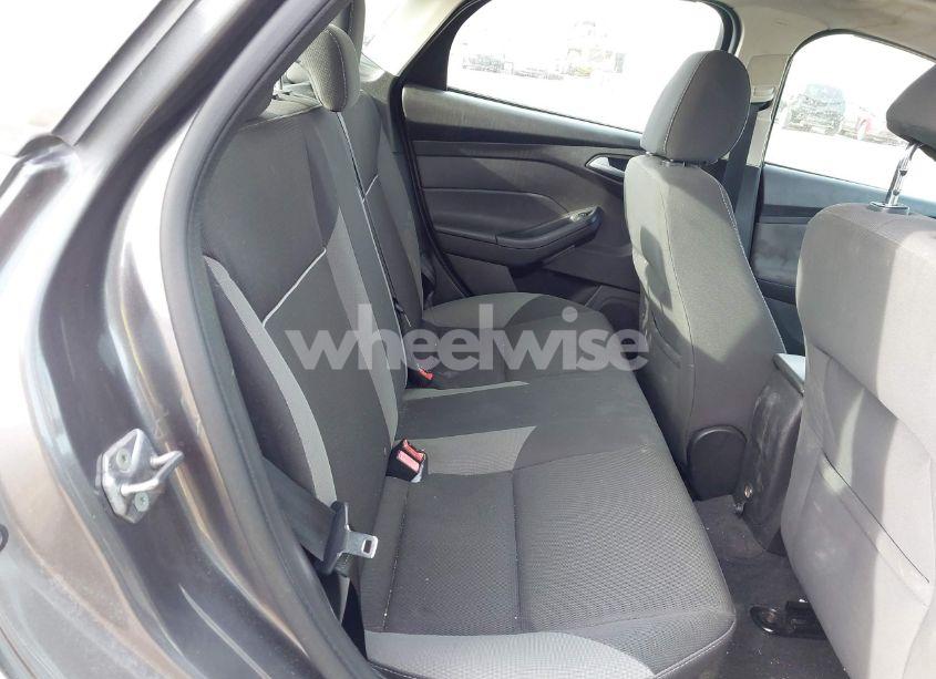 Photo 8 of 2013 Ford Focus SE (VIN 1FADP3F29DL265646)