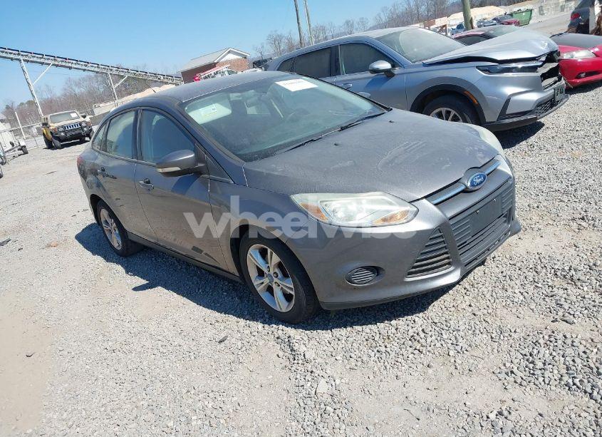2013 Ford Focus SE (VIN 1FADP3F29DL279692) main photo