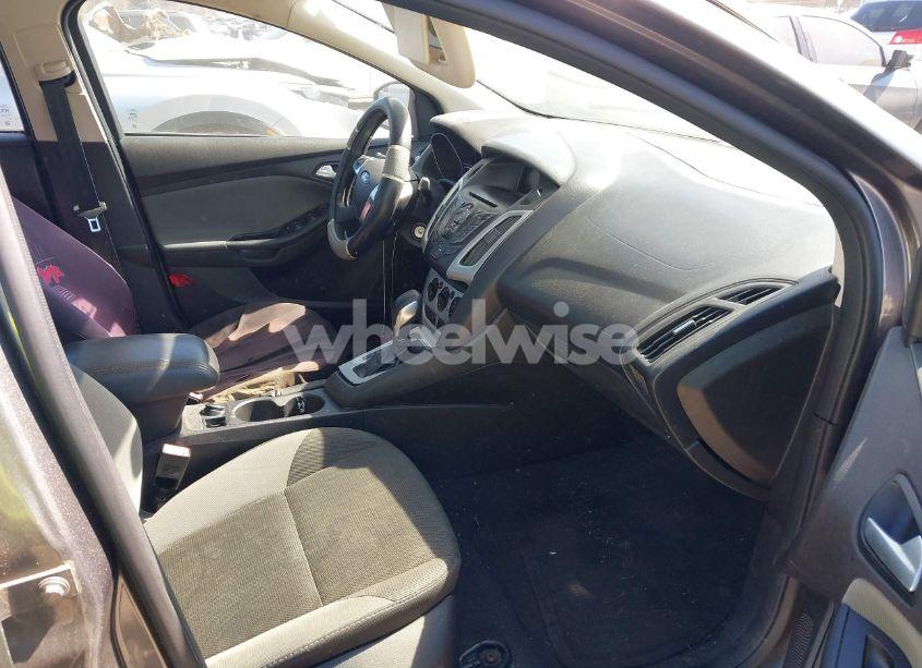 Photo 5 of 2013 Ford Focus SE (VIN 1FADP3F29DL279692)