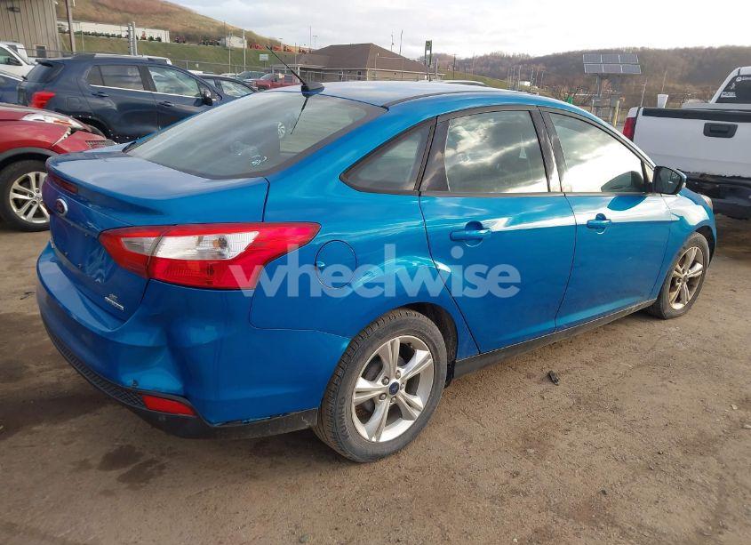 Photo 4 of 2013 Ford Focus SE (VIN 1FADP3F29DL289221)