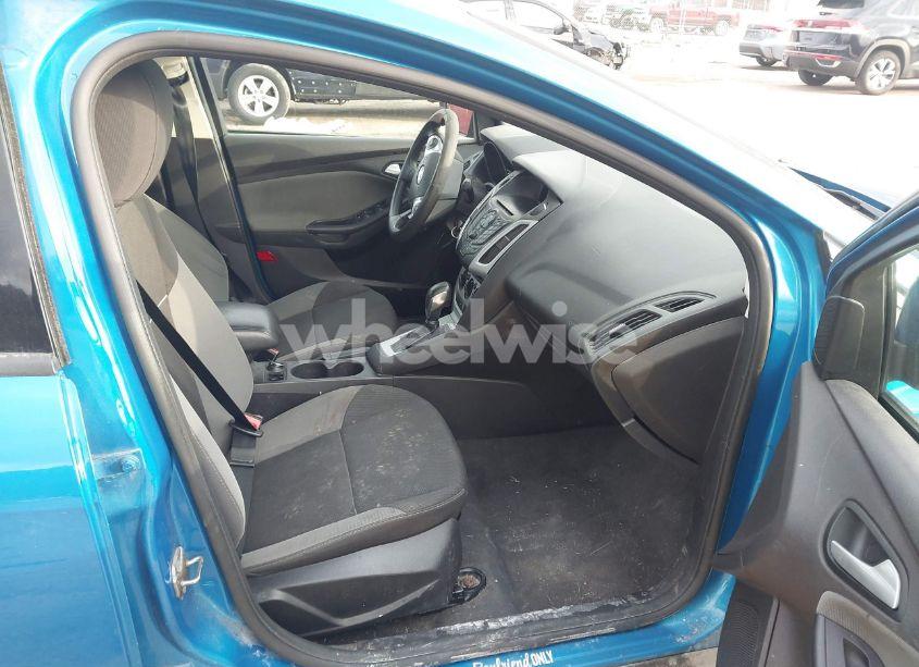 Photo 5 of 2013 Ford Focus SE (VIN 1FADP3F29DL289221)