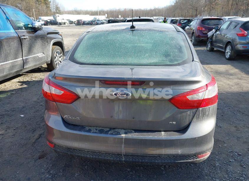 Photo 16 of 2013 Ford Focus SE (VIN 1FADP3F29DL294113)