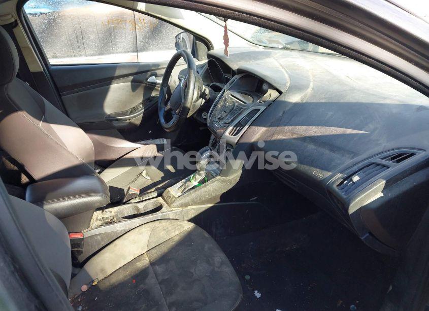 Photo 5 of 2013 Ford Focus SE (VIN 1FADP3F29DL294113)