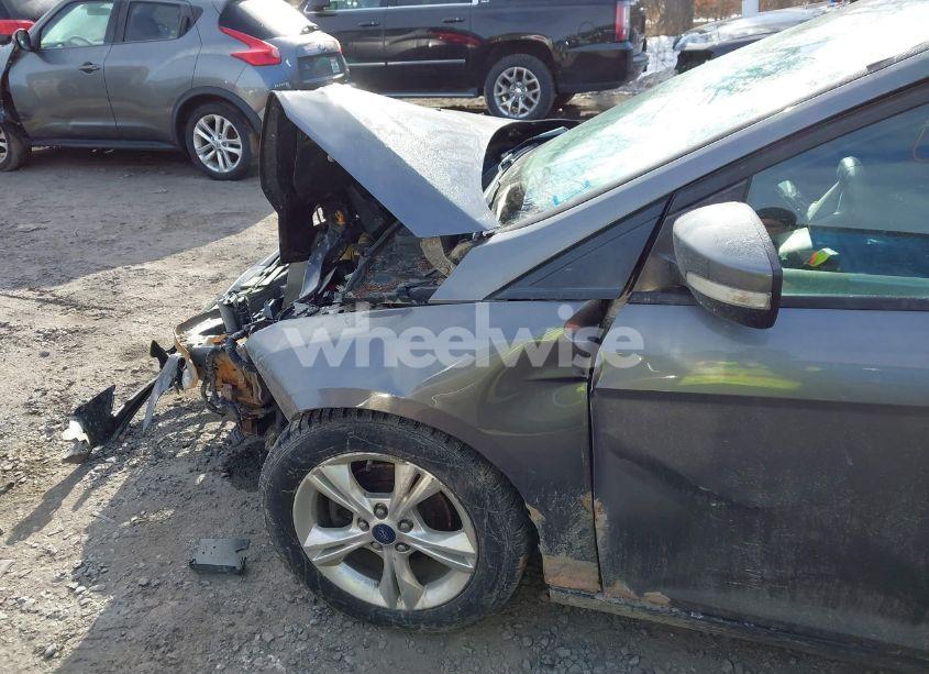 Photo 6 of 2013 Ford Focus SE (VIN 1FADP3F29DL294113)