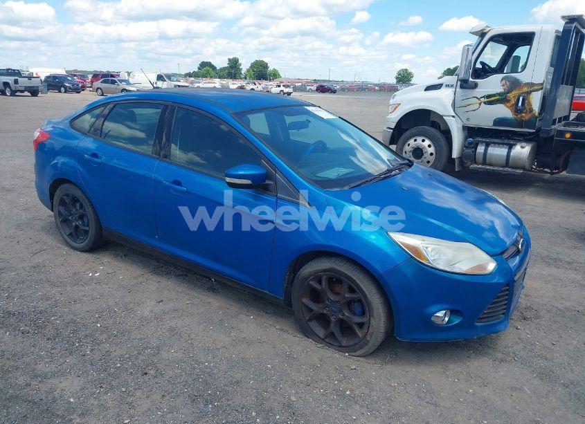 2013 Ford Focus SE (VIN 1FADP3F29DL300041) main photo