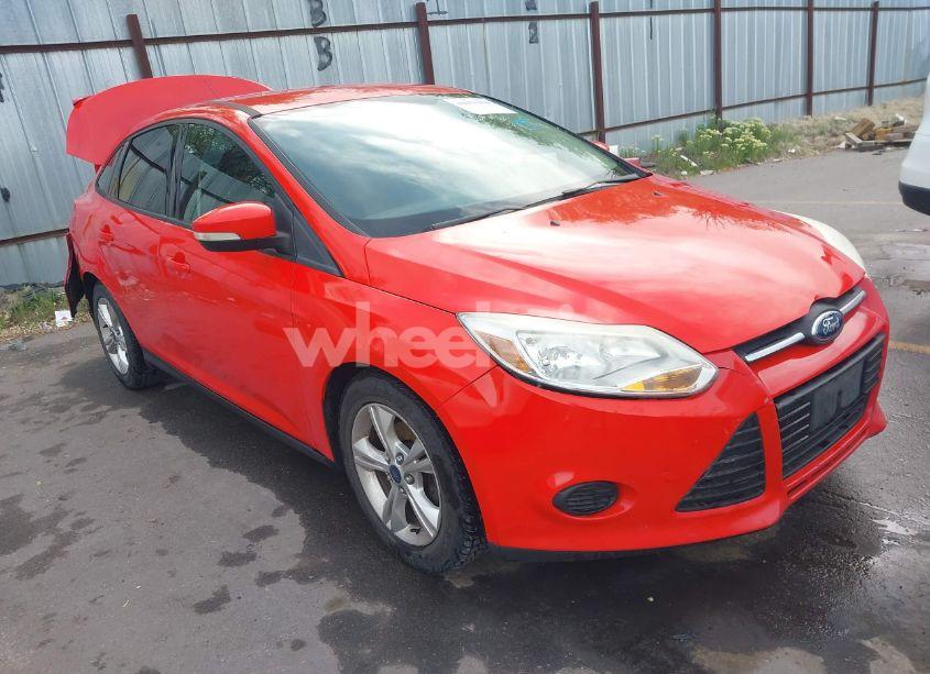 2013 Ford Focus SE (VIN 1FADP3F29DL338014) main photo