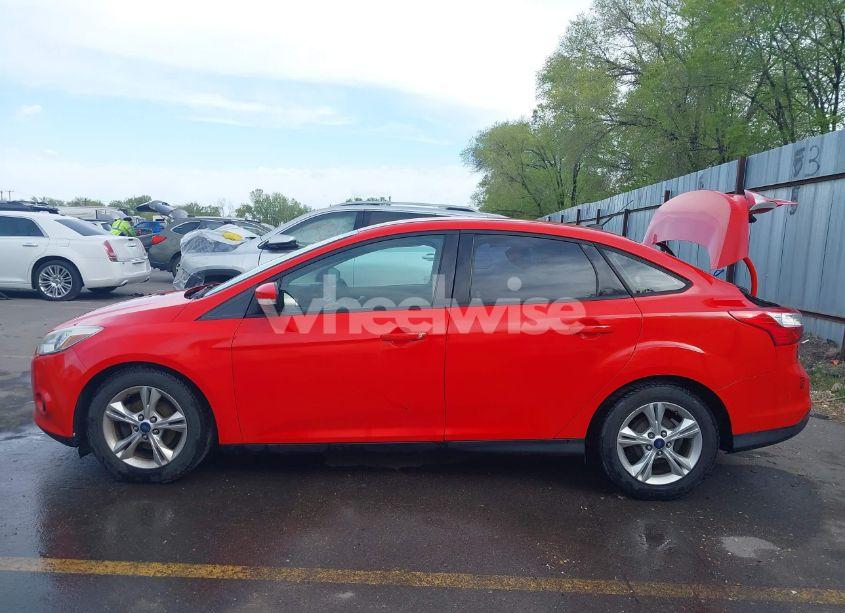 Photo 15 of 2013 Ford Focus SE (VIN 1FADP3F29DL338014)