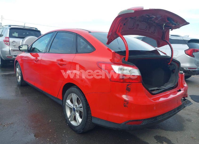 Photo 3 of 2013 Ford Focus SE (VIN 1FADP3F29DL338014)