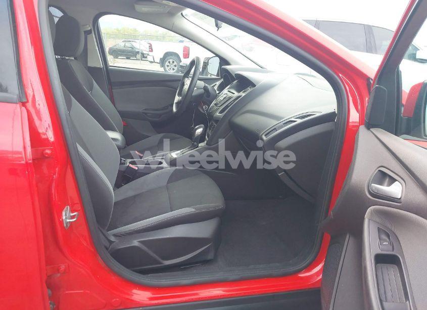 Photo 5 of 2013 Ford Focus SE (VIN 1FADP3F29DL338014)