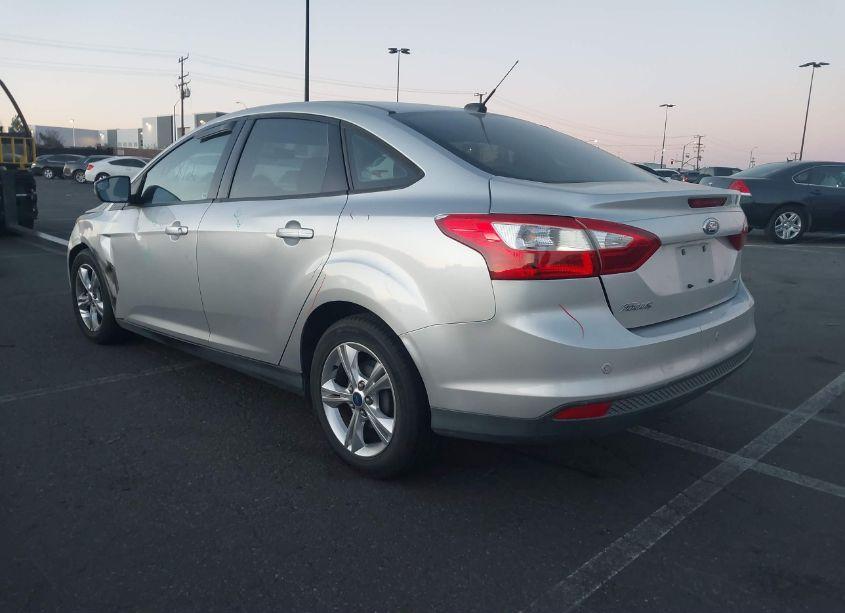 Photo 3 of 2013 Ford Focus SE (VIN 1FADP3F29DL363043)