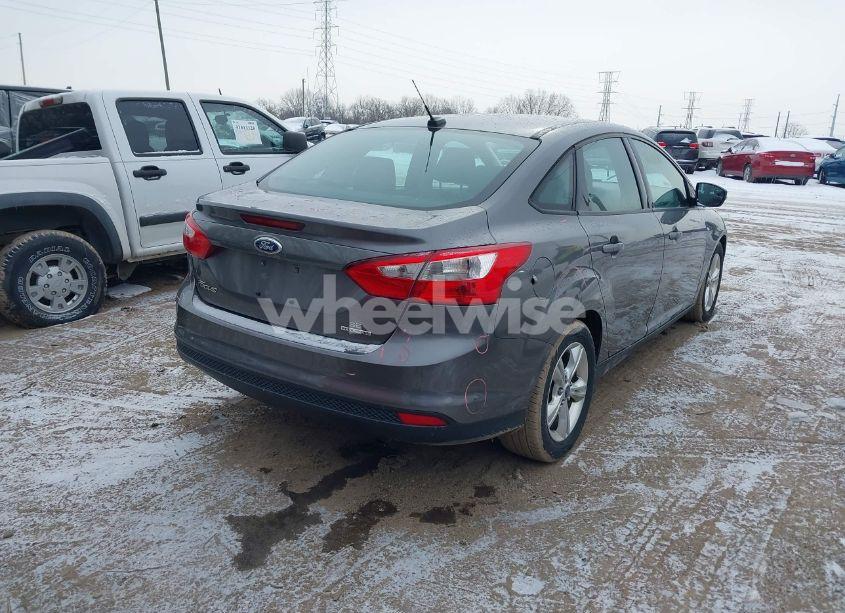 Photo 4 of 2013 Ford Focus SE (VIN 1FADP3F29DL371580)
