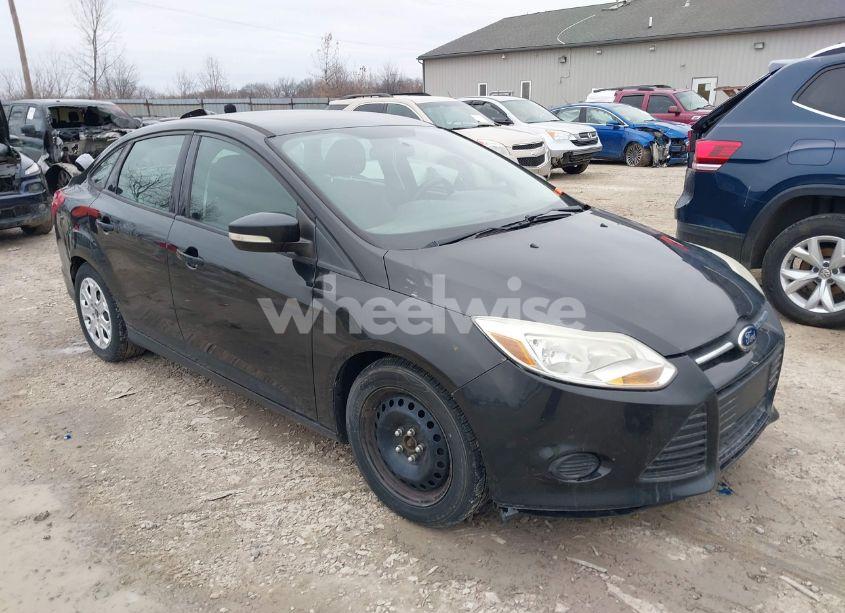 2014 Ford Focus SE (VIN 1FADP3F29EL100326) main photo